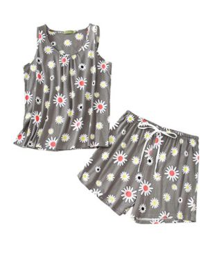 Conjunto de pijama para mujer con estampado de camiseta y pantalones cortos