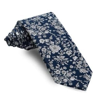 Corbata Liberty Summer Blooms Azul Marino y Flores Blancas